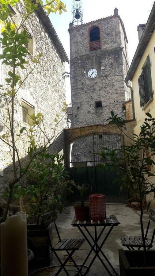 Studio Du Clocher Rigarda Экстерьер фото